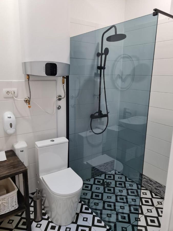 Apartman Nevenka Apartment วาราชดีน ภายนอก รูปภาพ