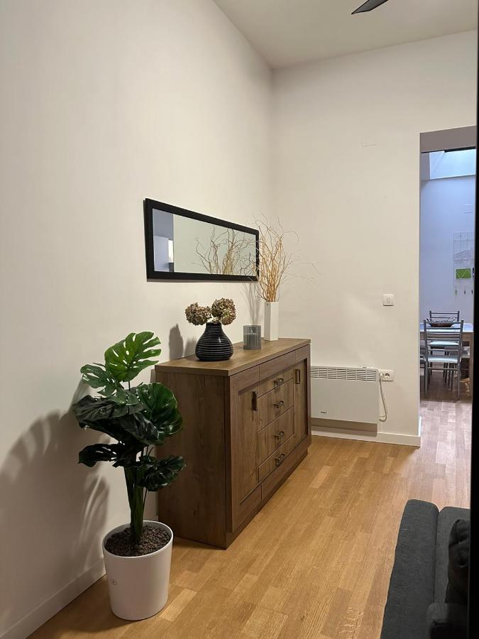 Apartman Nevenka Apartment วาราชดีน ภายนอก รูปภาพ